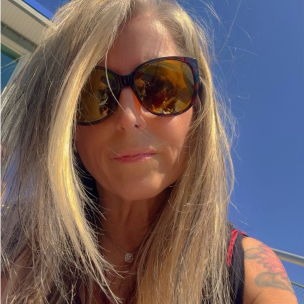 Meet your Posher, Kym